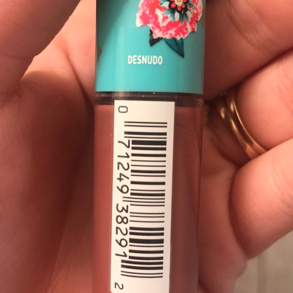 New and Unopened lip dew in Desnudo - Picture 3 of 3